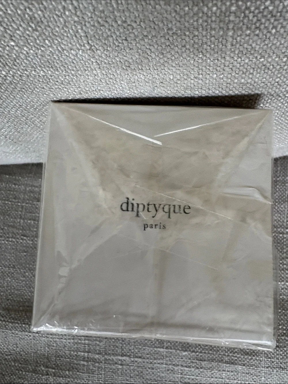 NWT Sealed In Original Box diptyque Freesia Candle — Cream and Black Packaging
